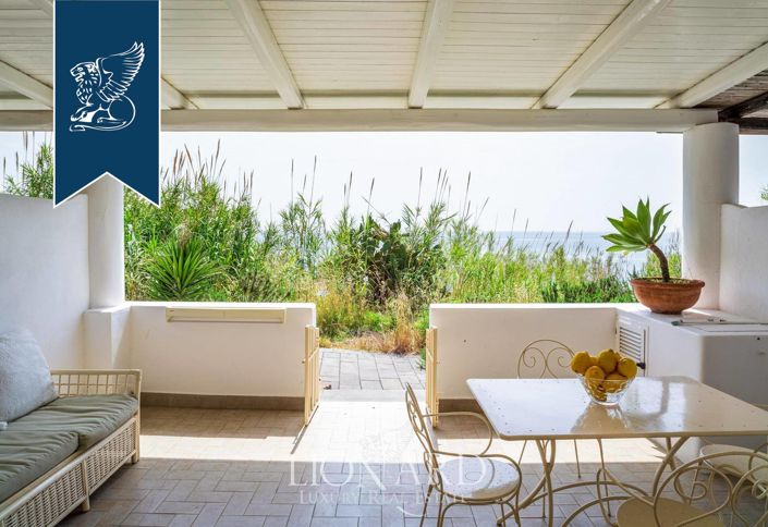 Image No.30-25 Bed Hotel for sale