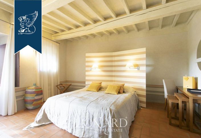 Image No.40-7 Bed Villa for sale