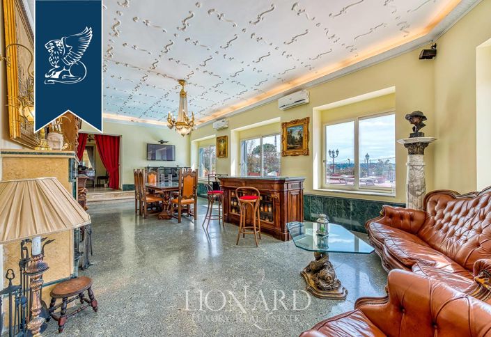 Image No.14-8 Bed Villa for sale