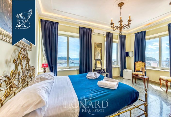 Image No.17-8 Bed Villa for sale