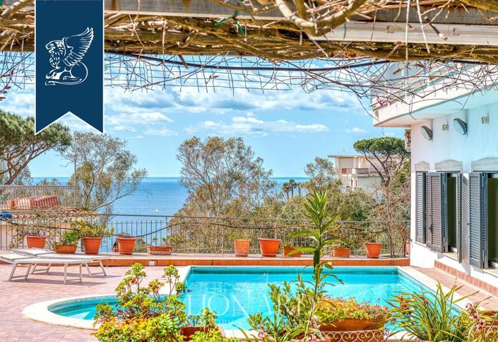 Image No.6-8 Bed Villa for sale