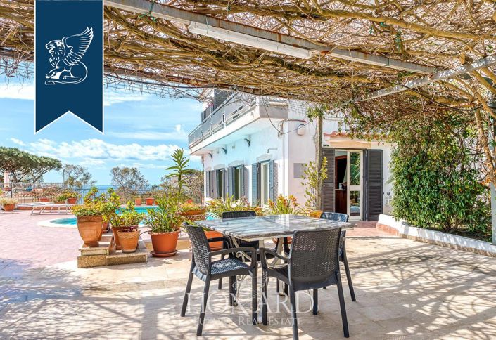 Image No.7-8 Bed Villa for sale