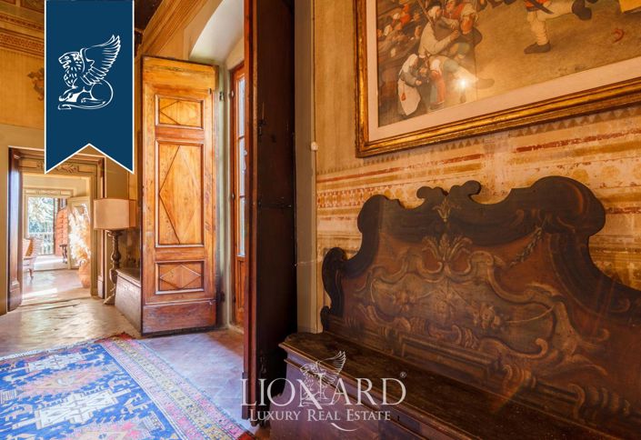 Image No.17-40 Bed Property for sale