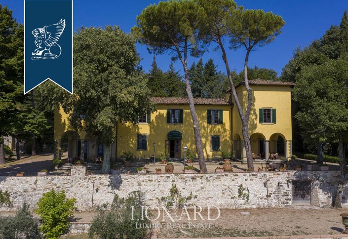 Image No.10-45 Bed Villa for sale