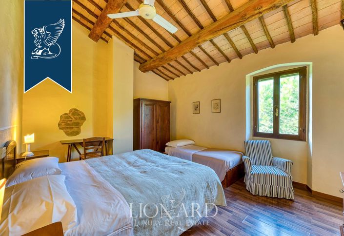 Image No.27-9 Bed Farmhouse for sale