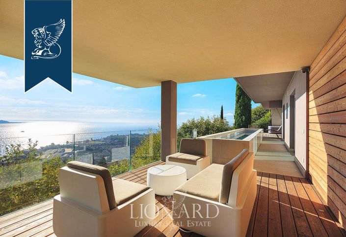 Image No.6-4 Bed Villa for sale