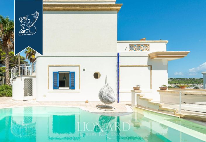 Image No.10-6 Bed Villa for sale