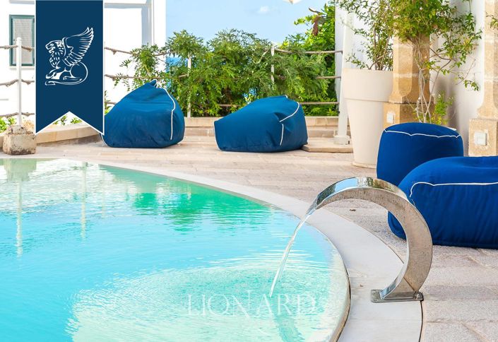 Image No.18-6 Bed Villa for sale