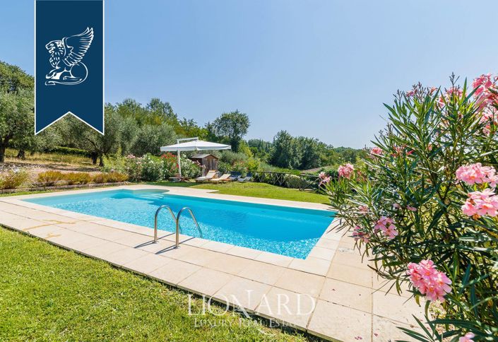 Image No.26-6 Bed Farmhouse for sale