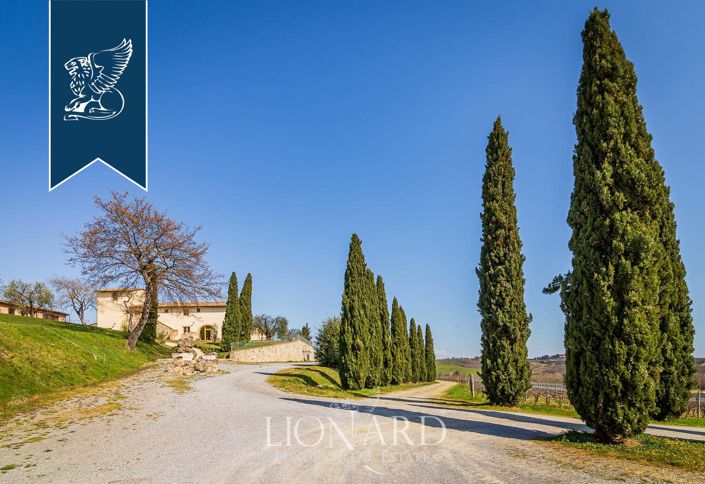 Image No.23-21 Bed Hotel for sale