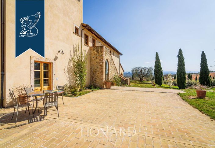 Image No.46-21 Bed Hotel for sale