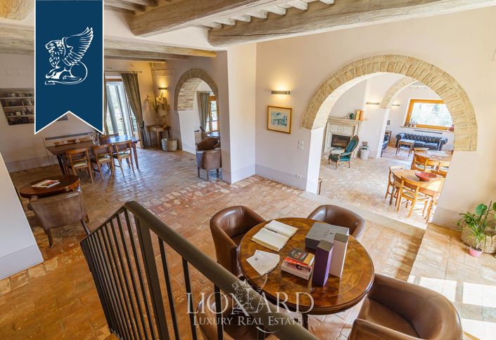 Image No.51-21 Bed Hotel for sale