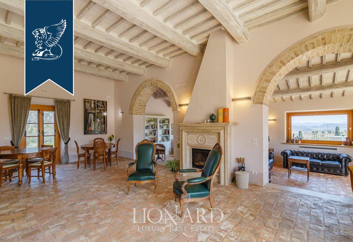 Image No.56-21 Bed Hotel for sale