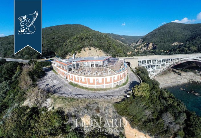 Image No.12-15 Bed Hotel for sale