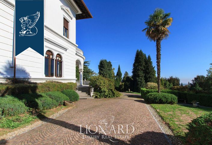 Image No.17-10 Bed Villa for sale