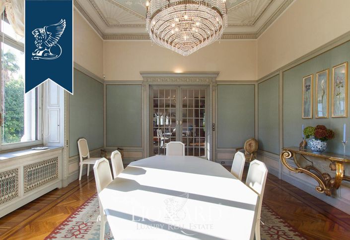 Image No.30-10 Bed Villa for sale