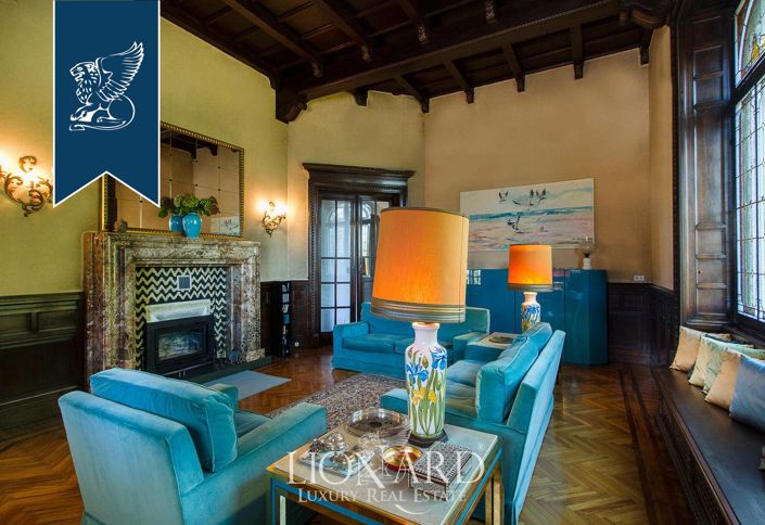 Image No.39-10 Bed Villa for sale