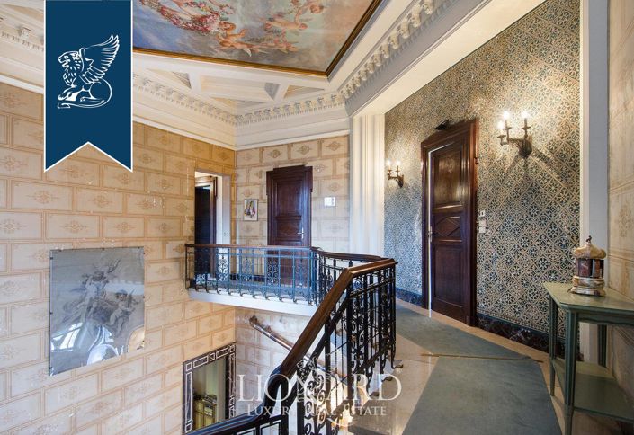 Image No.44-10 Bed Villa for sale