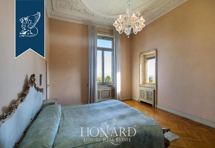 Image No.49-10 Bed Villa for sale