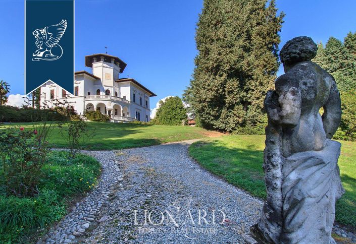 Image No.5-10 Bed Villa for sale