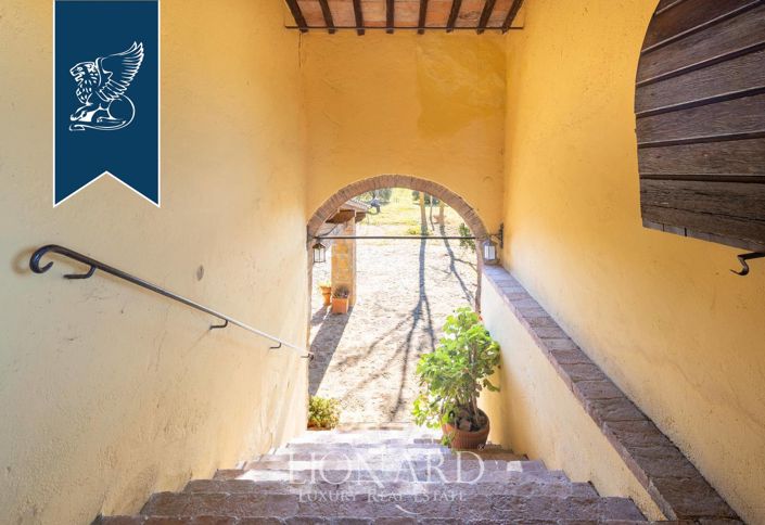 Image No.5-6 Bed Farmhouse for sale