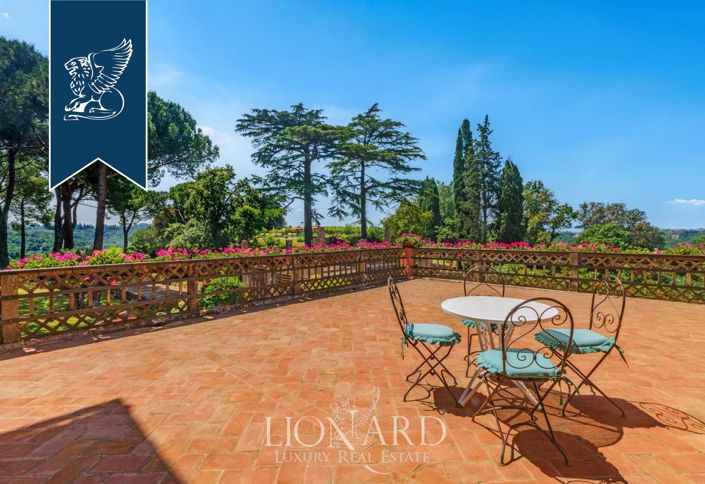 Image No.13-10 Bed Villa for sale