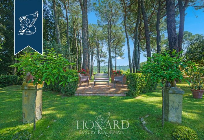 Image No.15-10 Bed Villa for sale