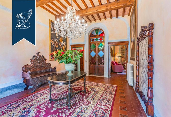 Image No.19-10 Bed Villa for sale