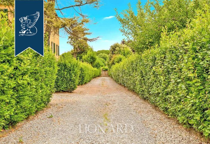 Image No.3-11 Bed Hotel for sale