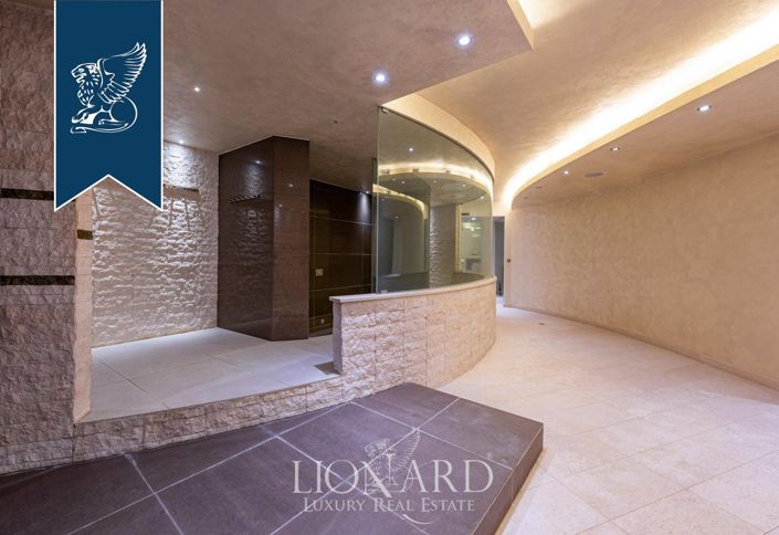 Image No.25-23 Bed Hotel for sale