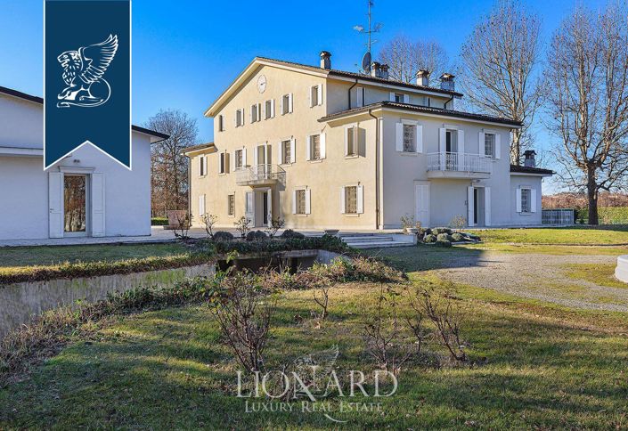 Image No.12-7 Bed Villa for sale