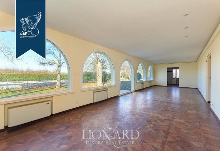 Image No.28-7 Bed Villa for sale