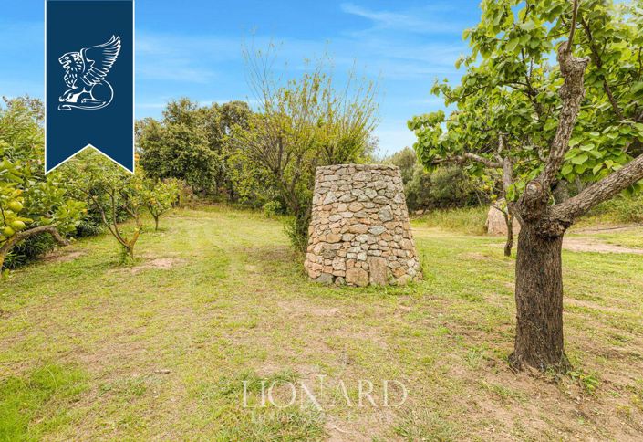 Image No.15-8 Bed Villa for sale