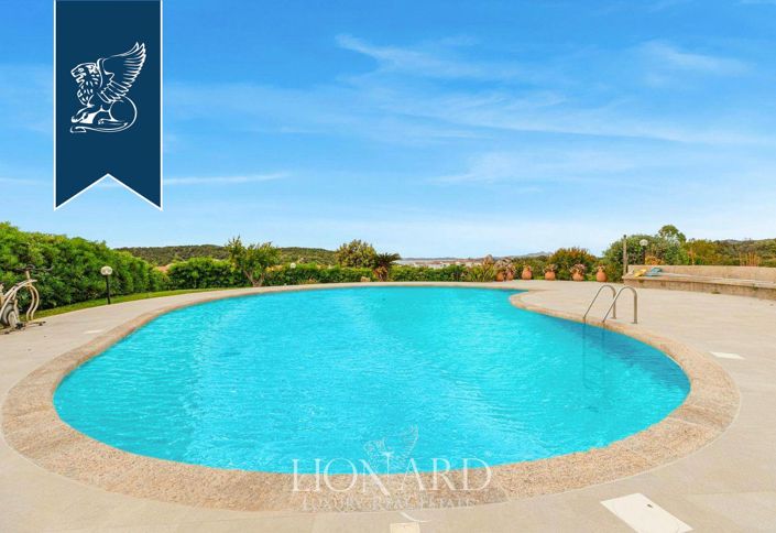 Image No.4-8 Bed Villa for sale