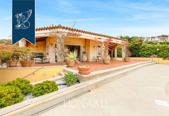 Image No.6-8 Bed Villa for sale