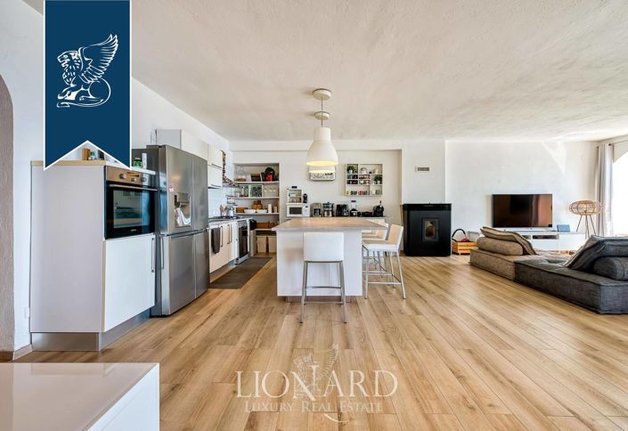 Image No.13-6 Bed Villa for sale