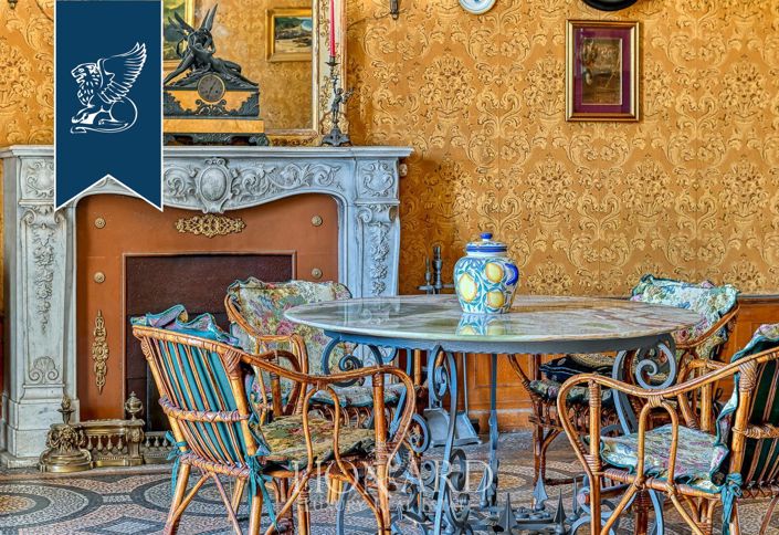 Image No.9-4 Bed Villa for sale