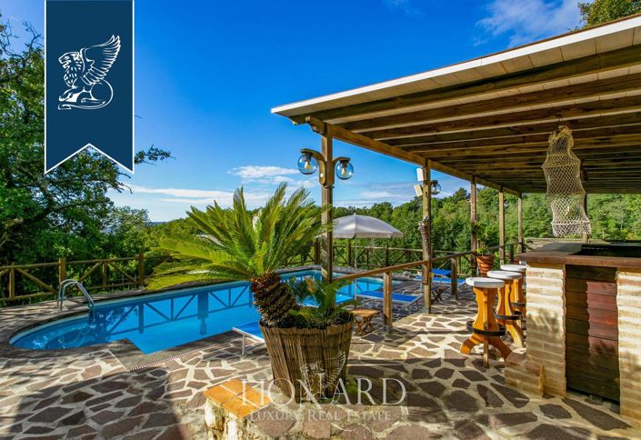 Image No.26-7 Bed Farmhouse for sale