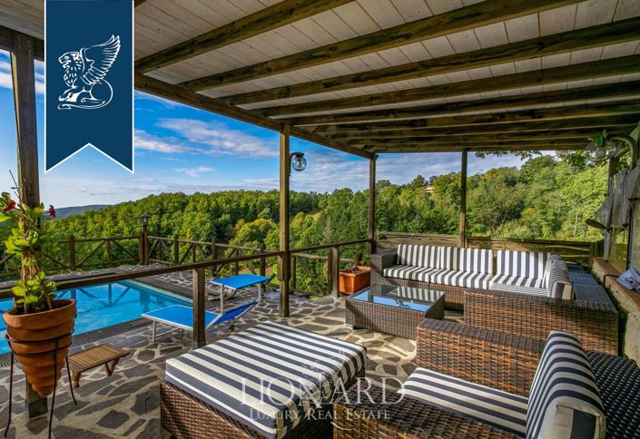 Image No.27-7 Bed Farmhouse for sale