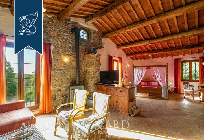 Image No.35-7 Bed Farmhouse for sale