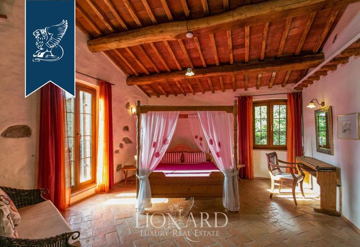 Image No.36-7 Bed Farmhouse for sale