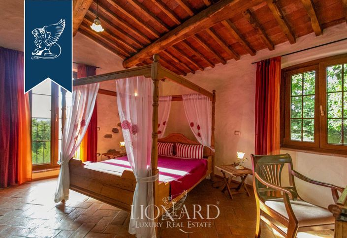 Image No.37-7 Bed Farmhouse for sale