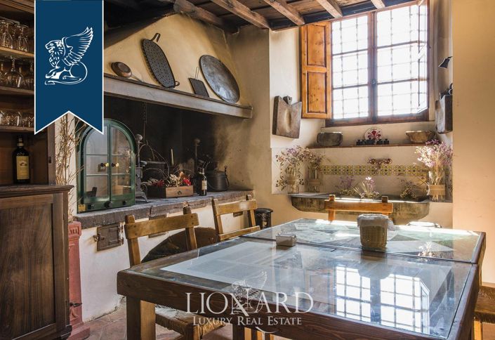 Image No.14-22 Bed Villa for sale