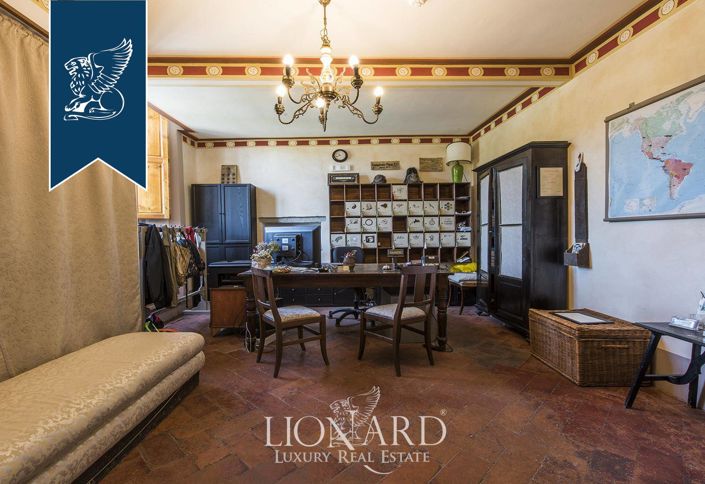 Image No.20-22 Bed Villa for sale