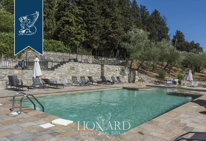 Image No.9-22 Bed Villa for sale