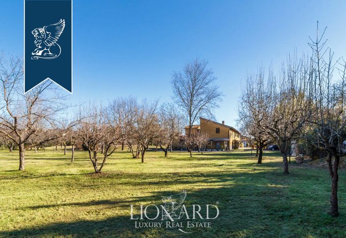 Image No.23-2 Bed Farmhouse for sale