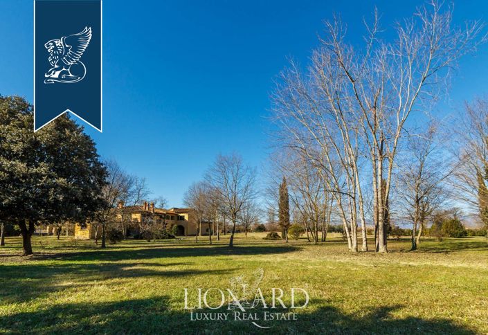 Image No.30-2 Bed Farmhouse for sale