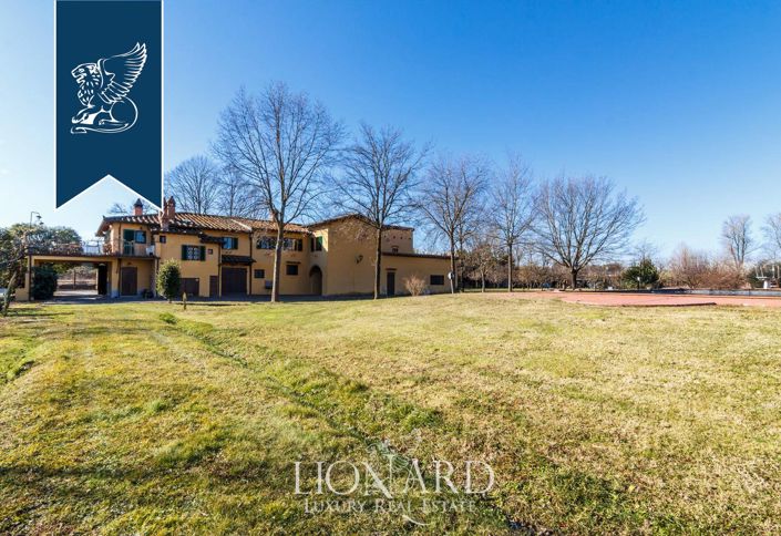 Image No.8-2 Bed Farmhouse for sale