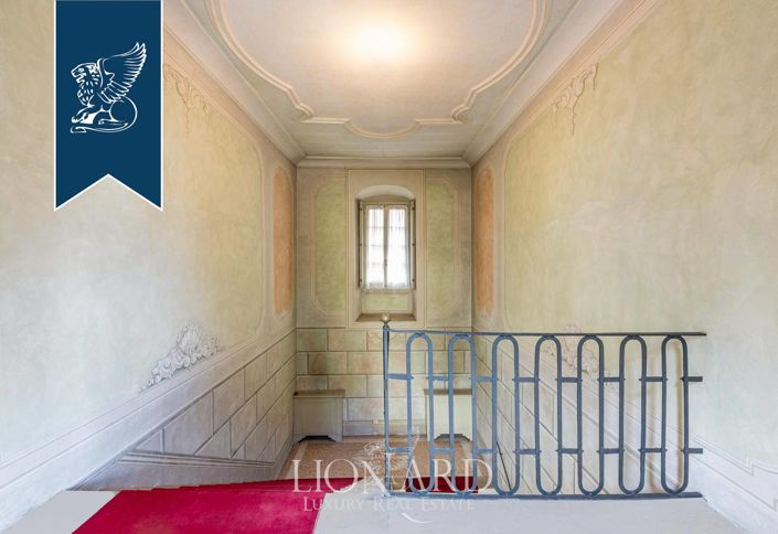 Image No.23-5 Bed Property for sale