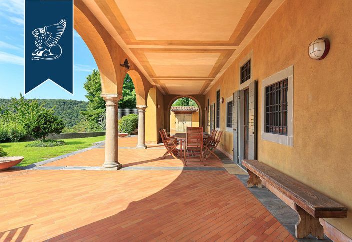 Image No.12-9 Bed Villa for sale